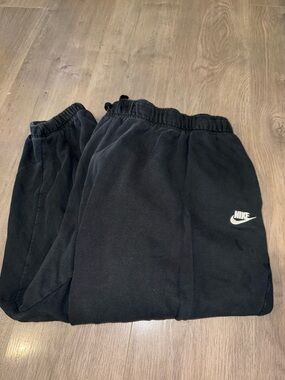 Nike Women’s Black Fleece Sweatpants 3XL